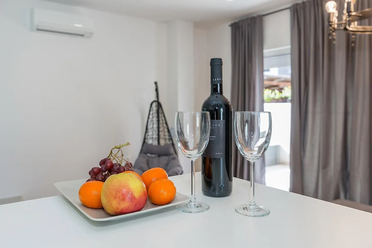 Villa Donato With Jacuzzi Zadar